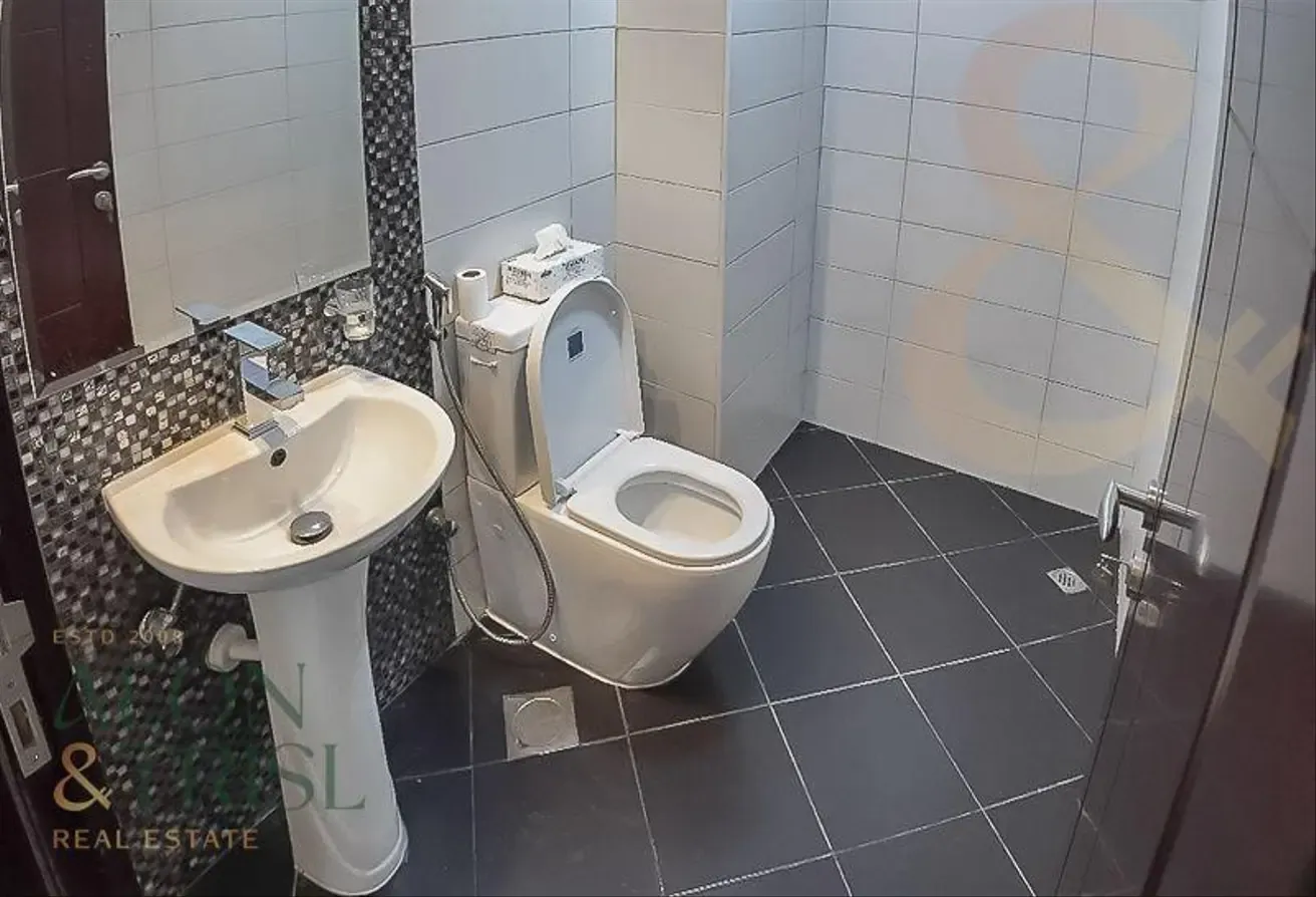 Fully Furnished | Convertible Unit | Vacant