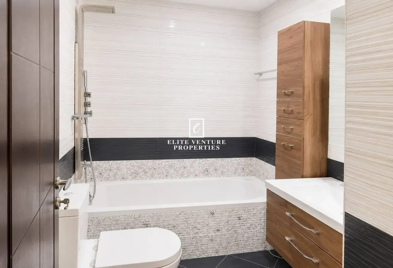 VACANT | FULLY FURNISHED | INVESTOR DEAL