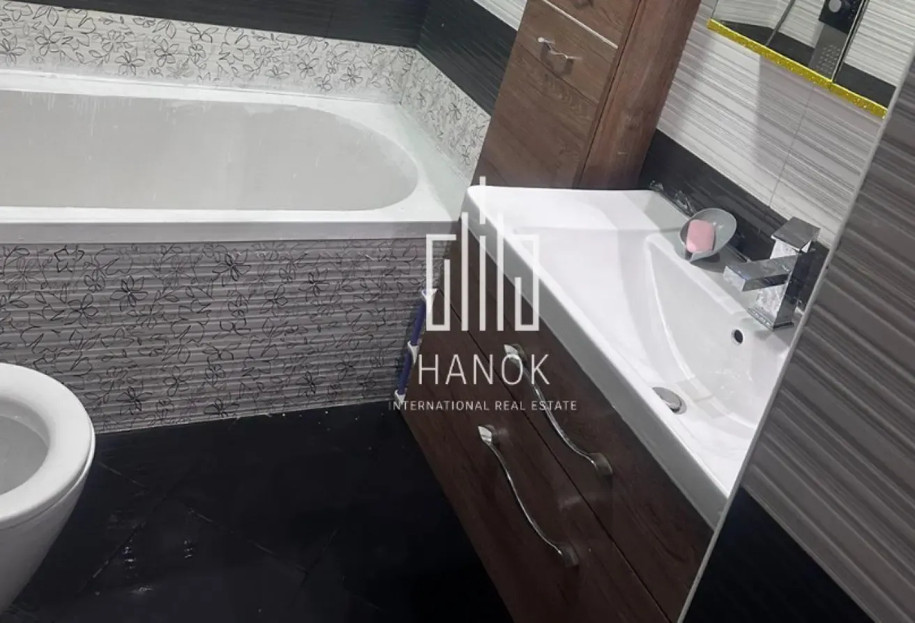 Resortz Block 2 2 BR Apartment| HUGE SIZE