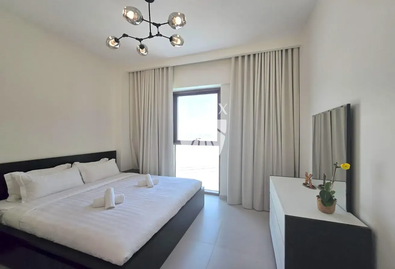 Future Creek Tower Views | Cosy | Furnished