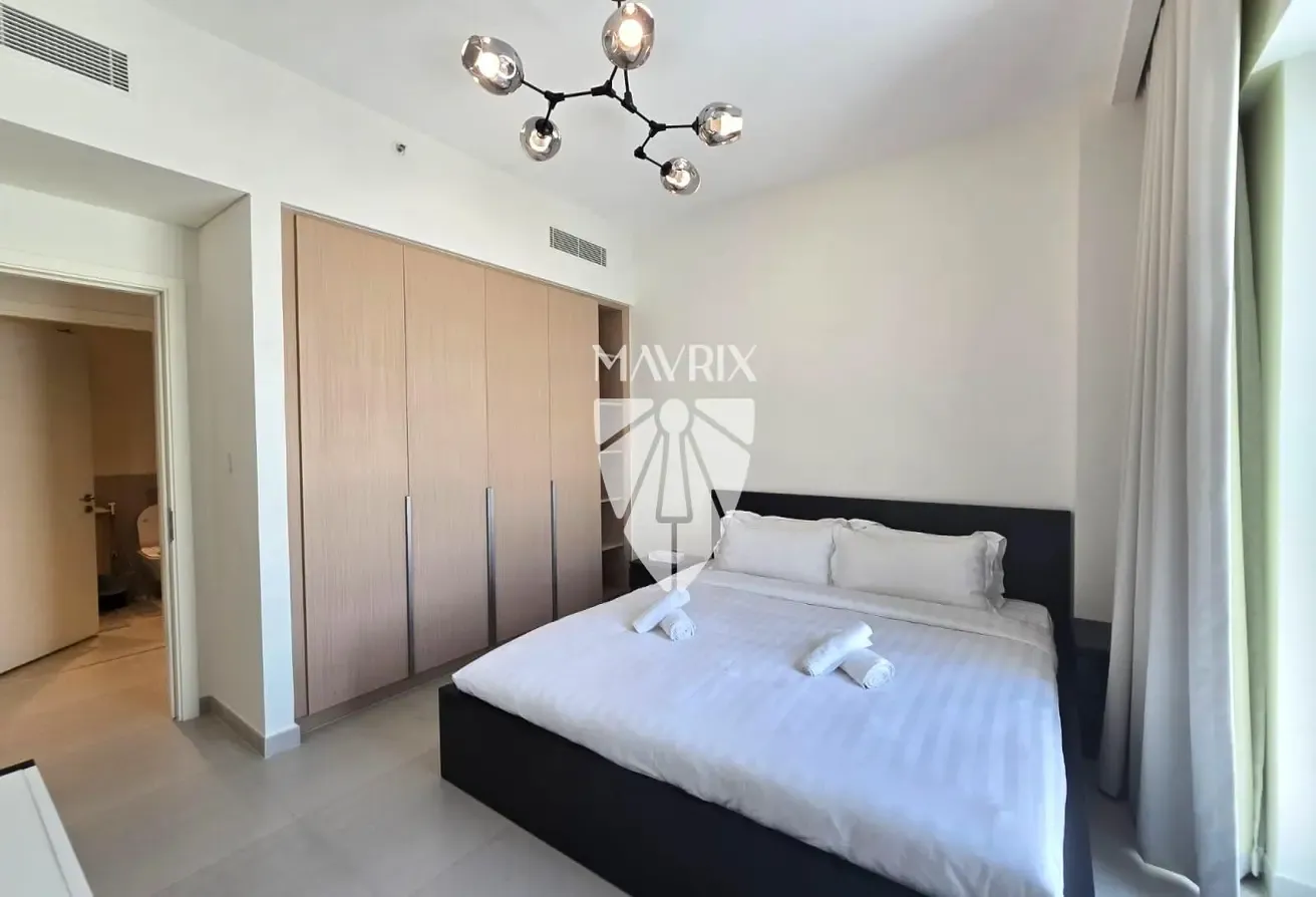 Future Creek Tower Views | Cosy | Furnished