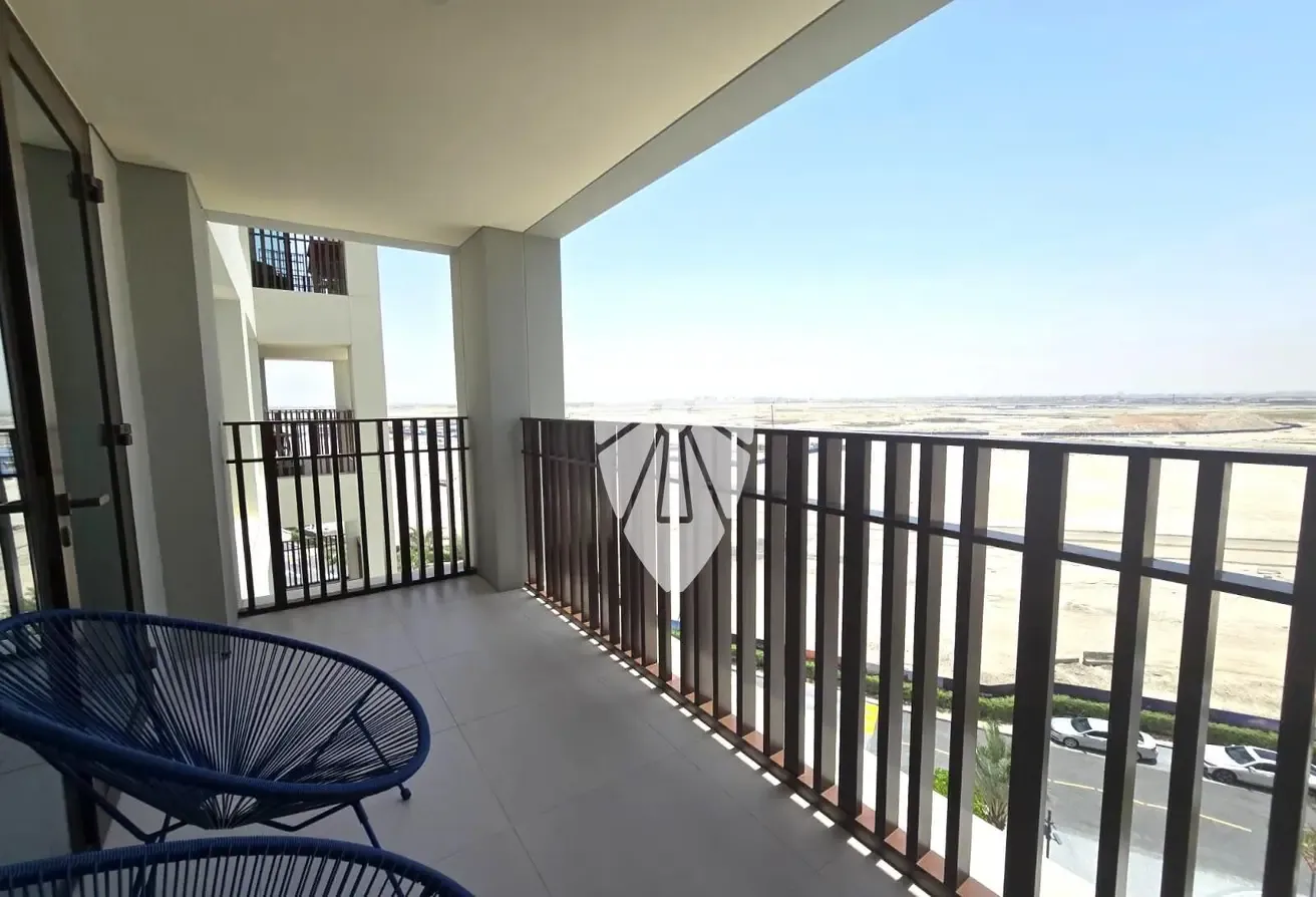 Future Creek Tower Views | Cosy | Furnished