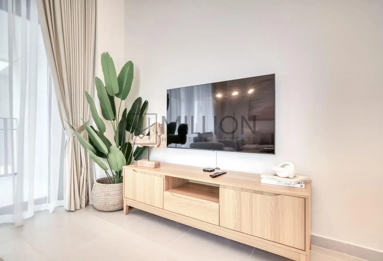 Corner Unit | Fully Furnished | Big Balcony