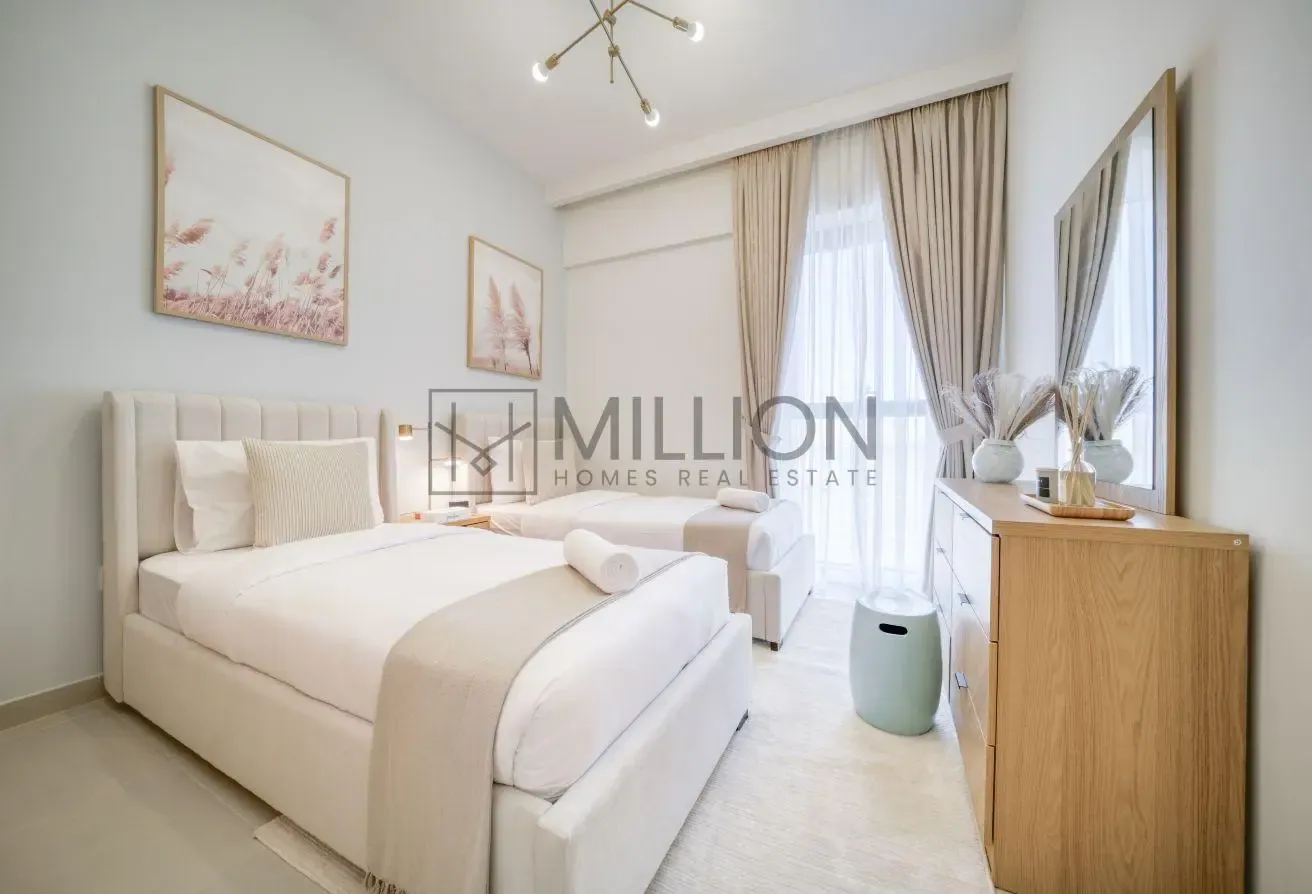 Corner Unit | Fully Furnished | Big Balcony