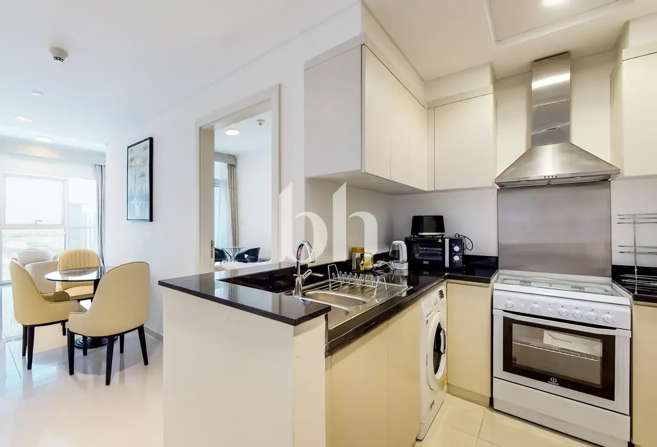 Vacant | Golf Course View | High Floor | Furnished