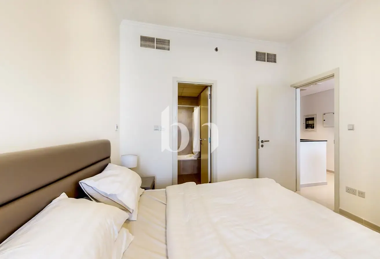 Vacant | Golf Course View | High Floor | Furnished