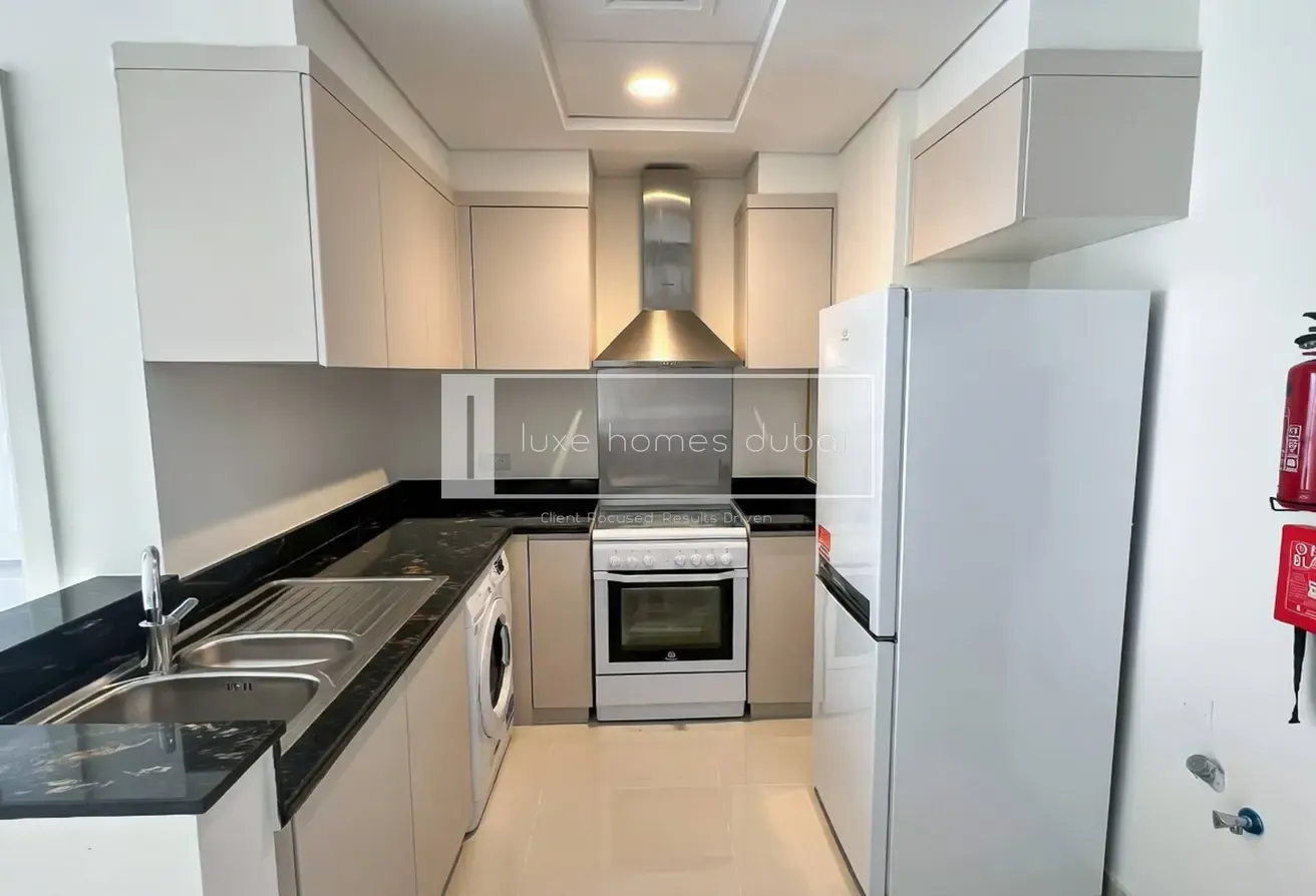 Golf Community | Modern 1BR | Investment Deal