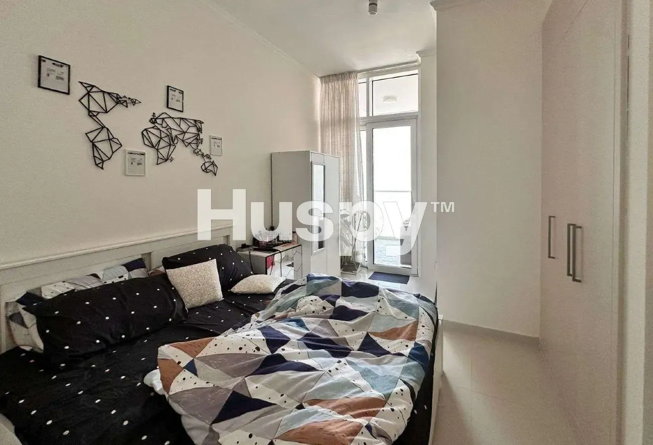 Corner | Appliances Included | Community View