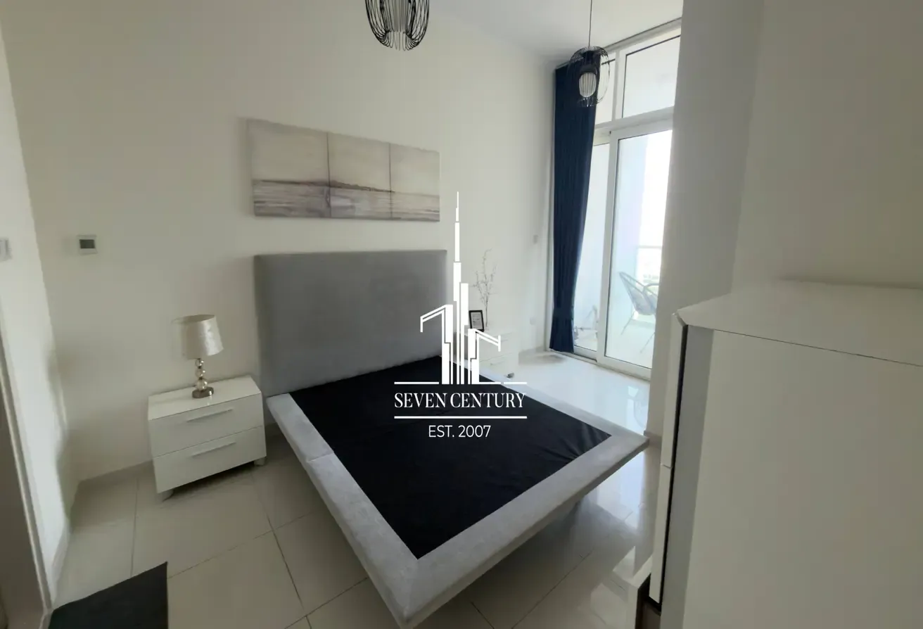 Balcony with Golf View | Vacant 1BHK | Prime