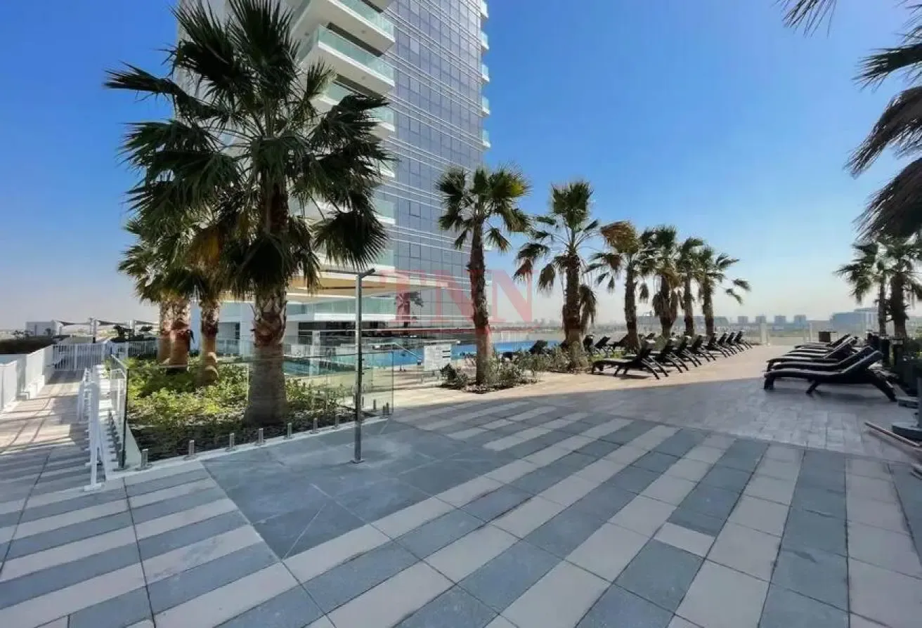 VACANT | INVESTOR DEAL | LARGEST LAYOUT