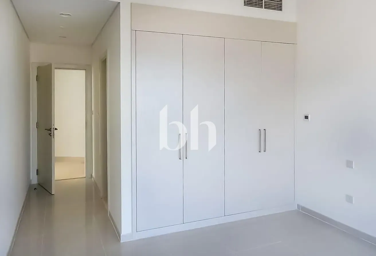 Well Maintained | Rented | Mid Floor
