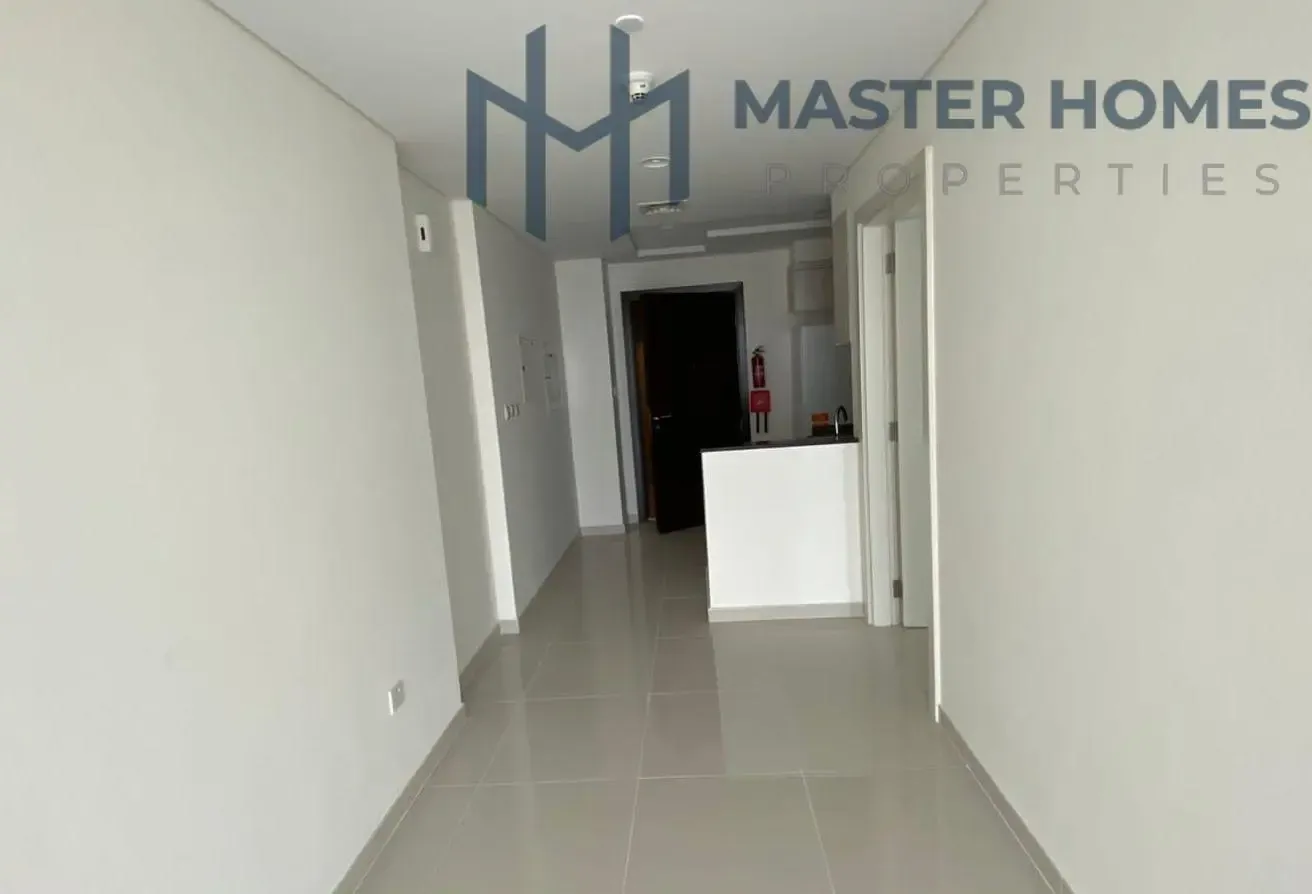 Golf Course View | High Floor | Prime Location