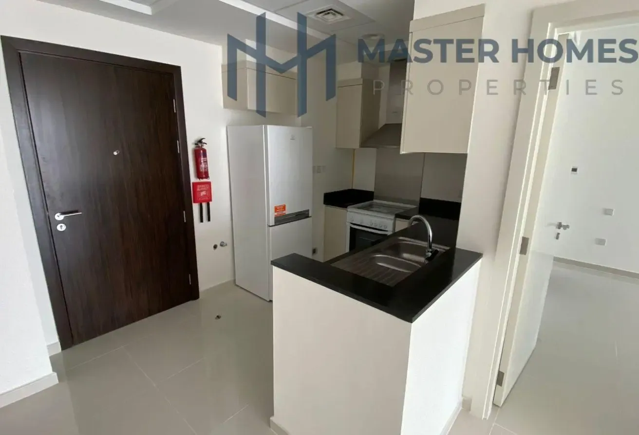 Golf Course View | High Floor | Prime Location