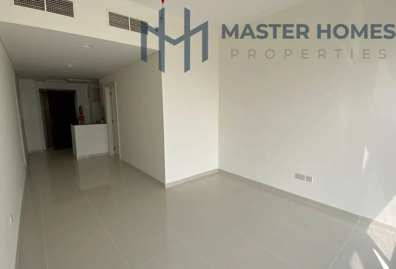 Golf Course View | High Floor | Prime Location