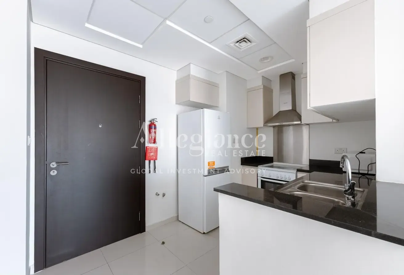 Vacant 1BR | Golf View | Ready to Move