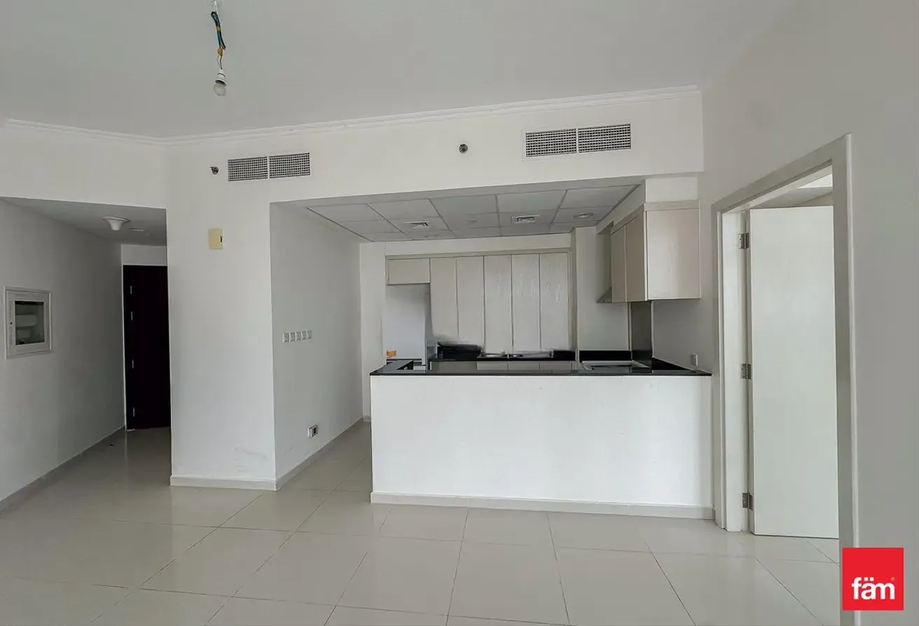 Spacious 1 Bed For Sale With Stunning View