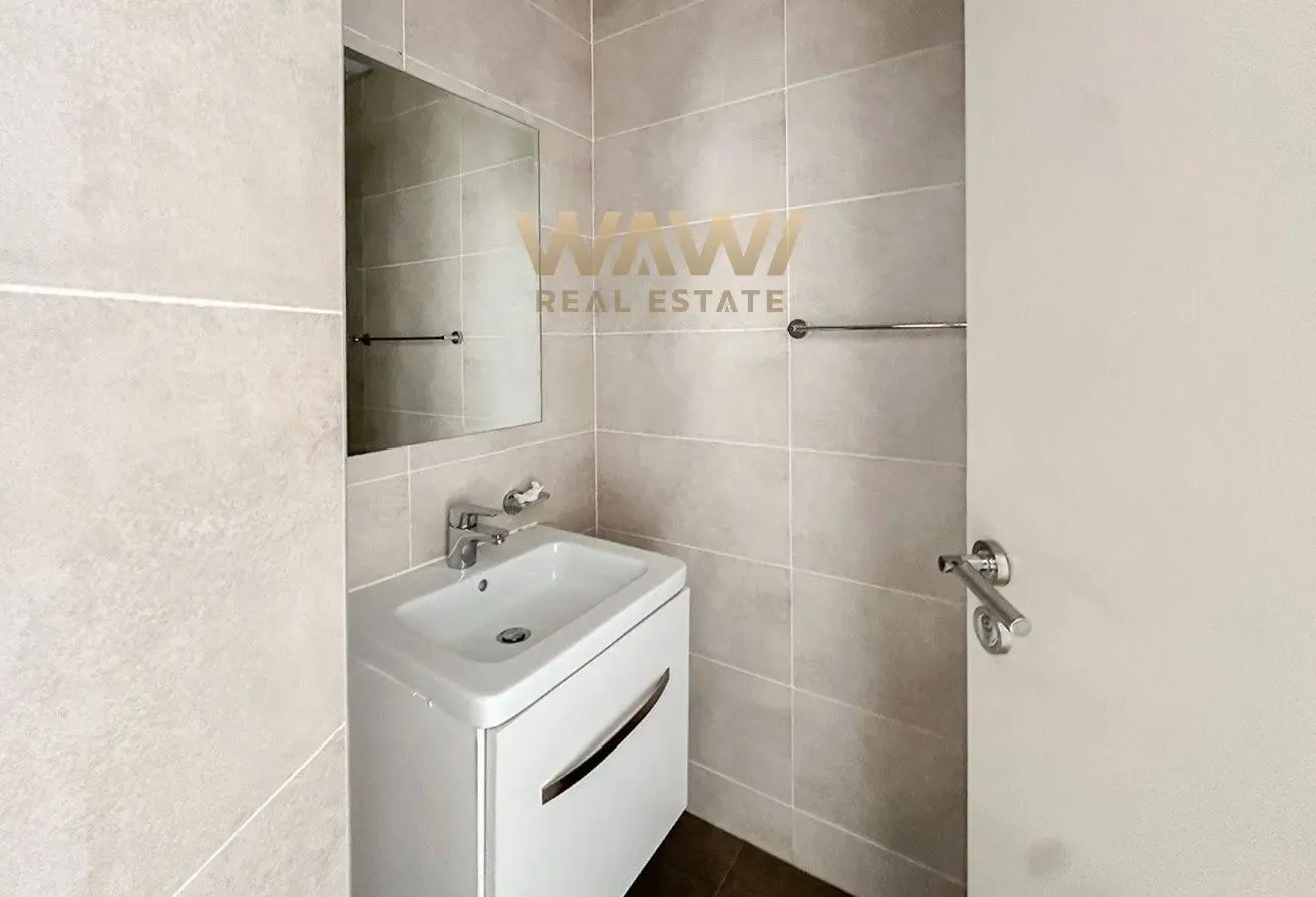 Golf View | High Floor | Spacious | Rented