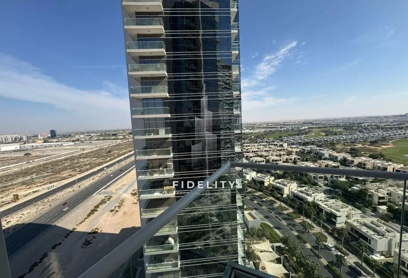 URGENT SALE l VACANT l l NEGOTIABLE l GOLF VIEW