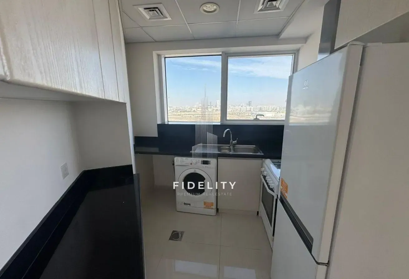 URGENT SALE l VACANT l l NEGOTIABLE l GOLF VIEW