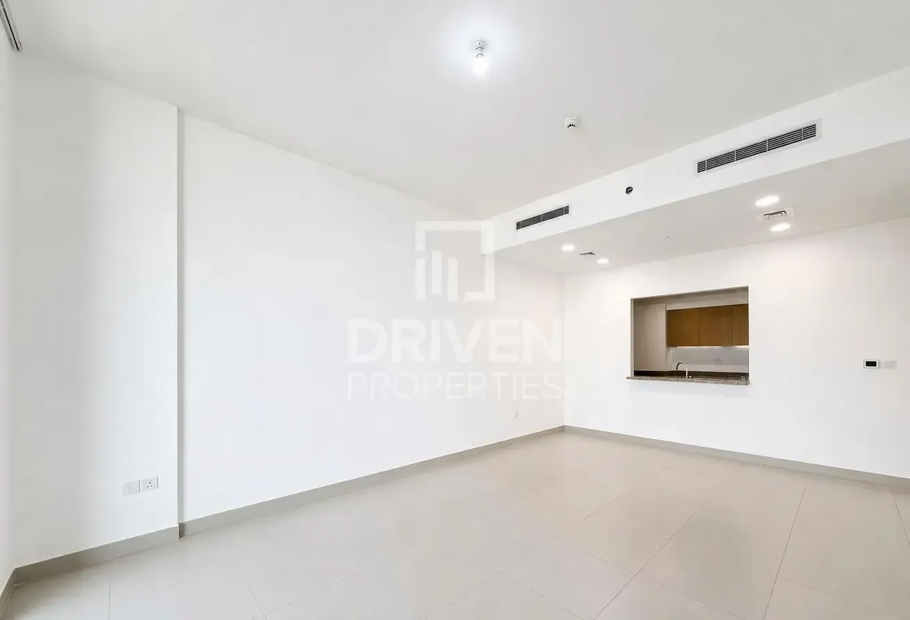 Vacant | Spacious Apt | Motivated Seller