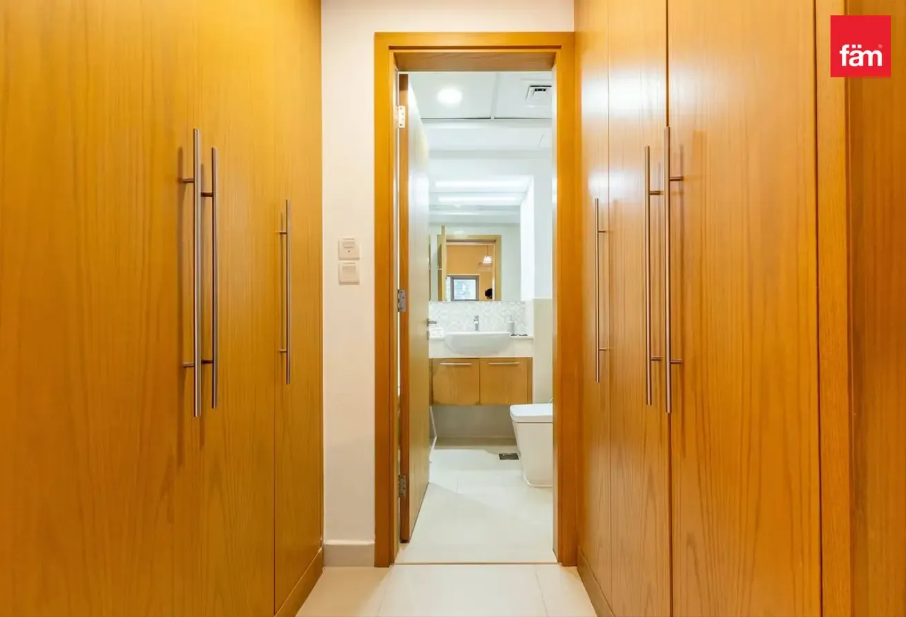1 Bedroom Bellevue 2 Downtown Premium Location