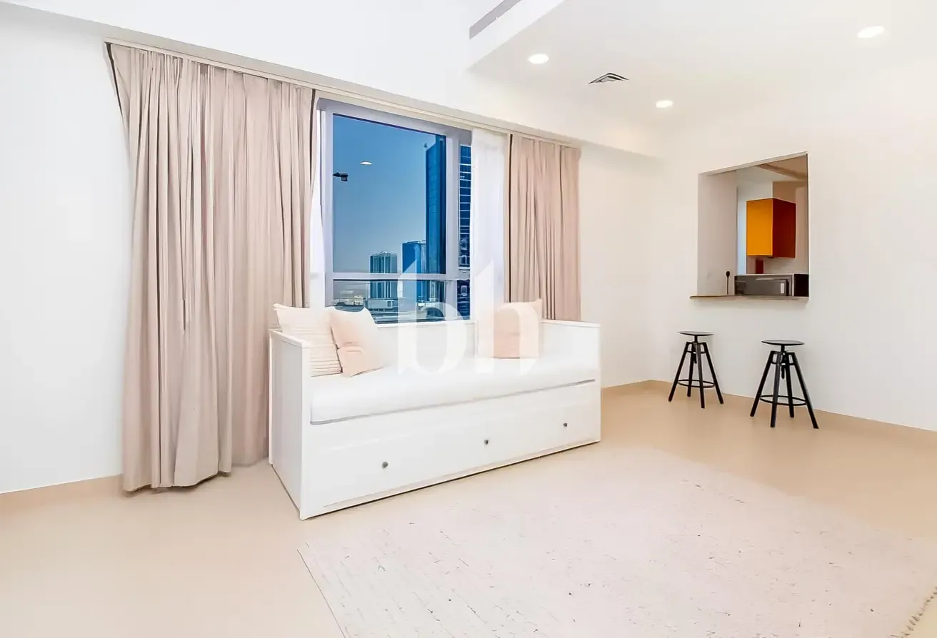 Spacious 1 Bedroom | Burj View | Tenanted