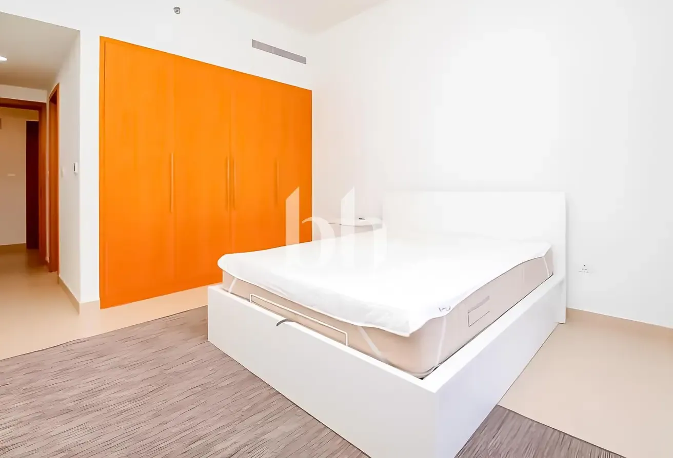 Spacious 1 Bedroom | Burj View | Tenanted