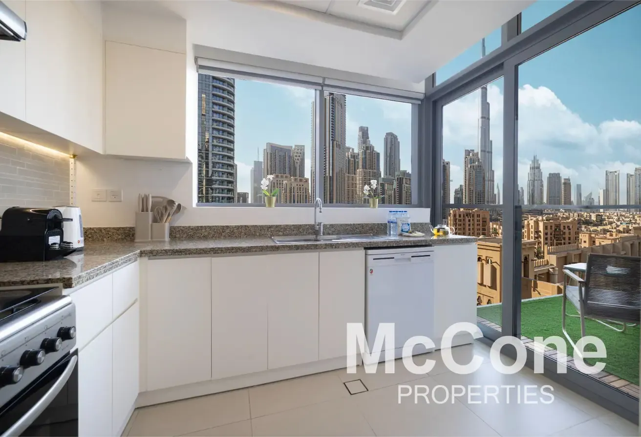 Upgraded | Full Burj View | Vacant on Transfer