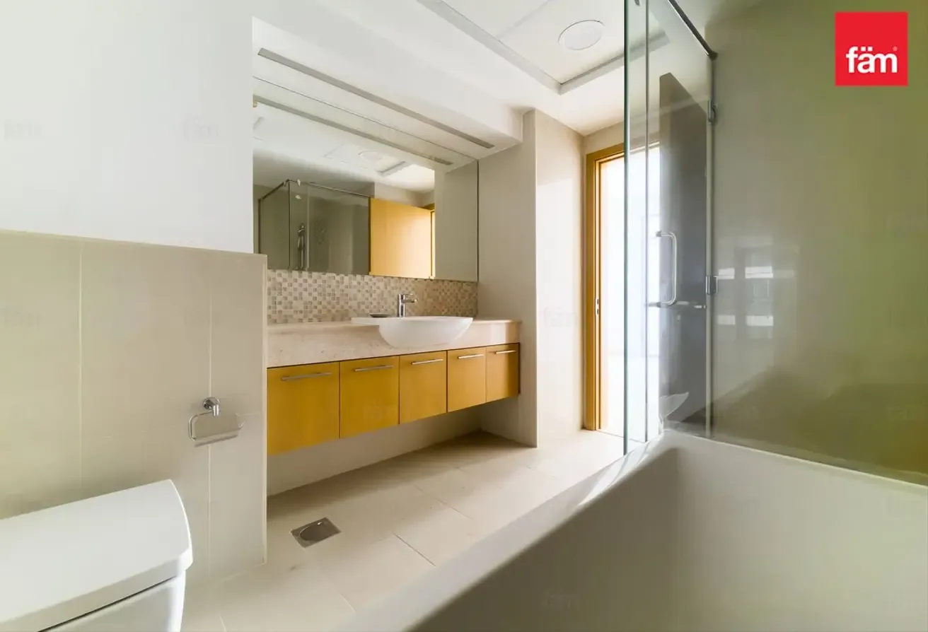 Spacious Layout With Full Burj Khalifa View