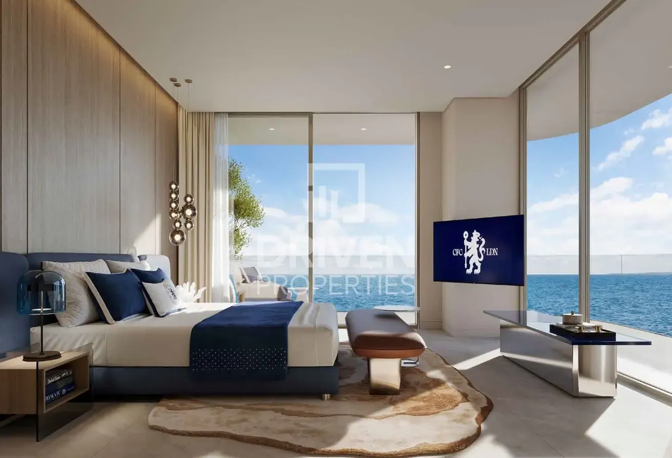 Luxury Waterfront | Elegant | Smart Investment