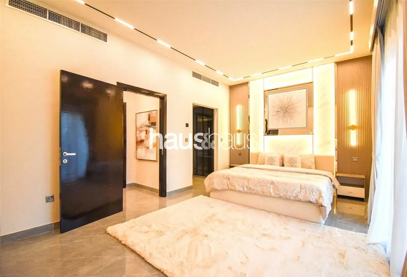 Turnkey 2BR | Upgraded | Vacant Now