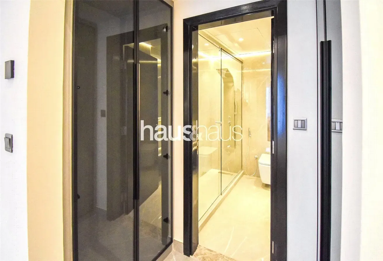 Turnkey 2BR | Upgraded | Vacant Now