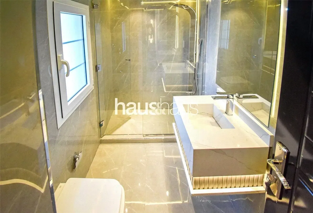 Turnkey 2BR | Upgraded | Vacant Now