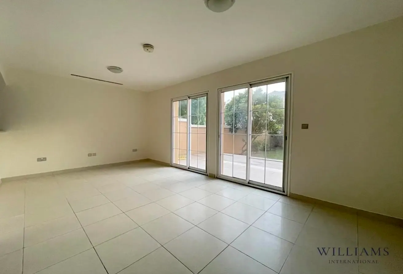 GREAT LOCATION | VACANT ON TRANSFER | VIEW TODAY