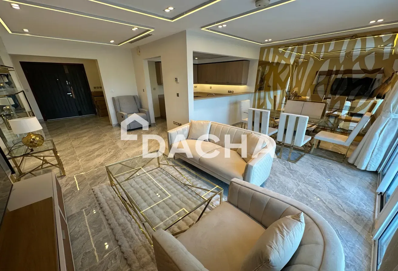 VACANT NOW! / Single Row / Near School