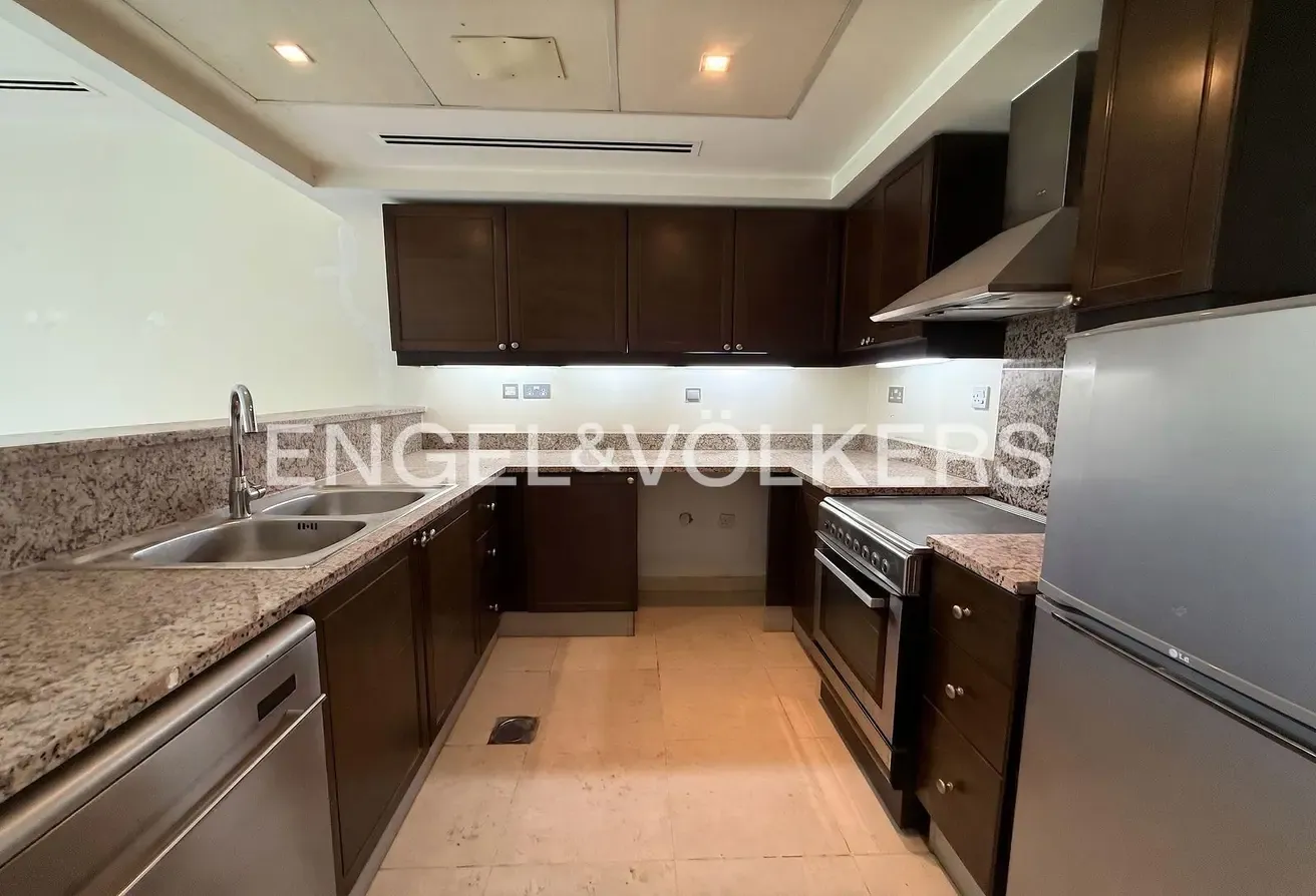 Vacant Now | Corner Unit | View Today
