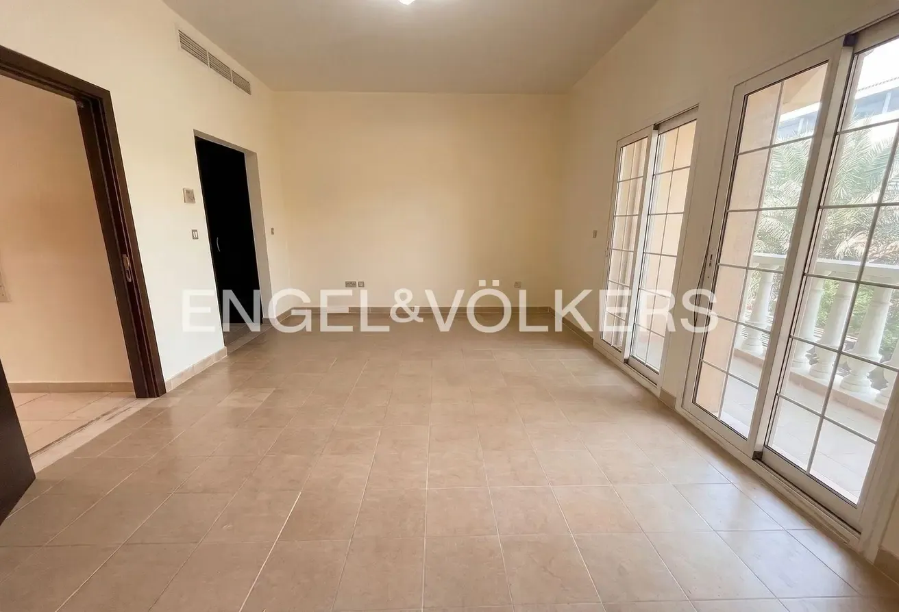 Vacant Now | Corner Unit | View Today