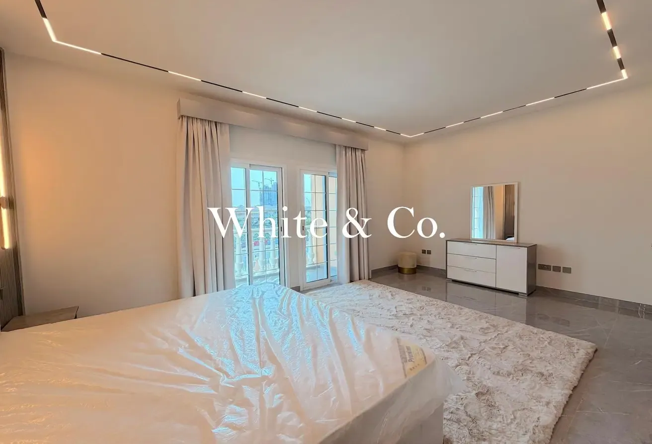 Converted 2 Bed | Upgraded | Vacant Now