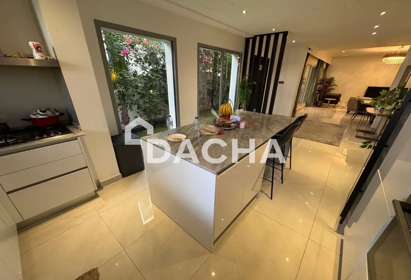CENTRAL! / Spacious 3Br / Near Sunmarke