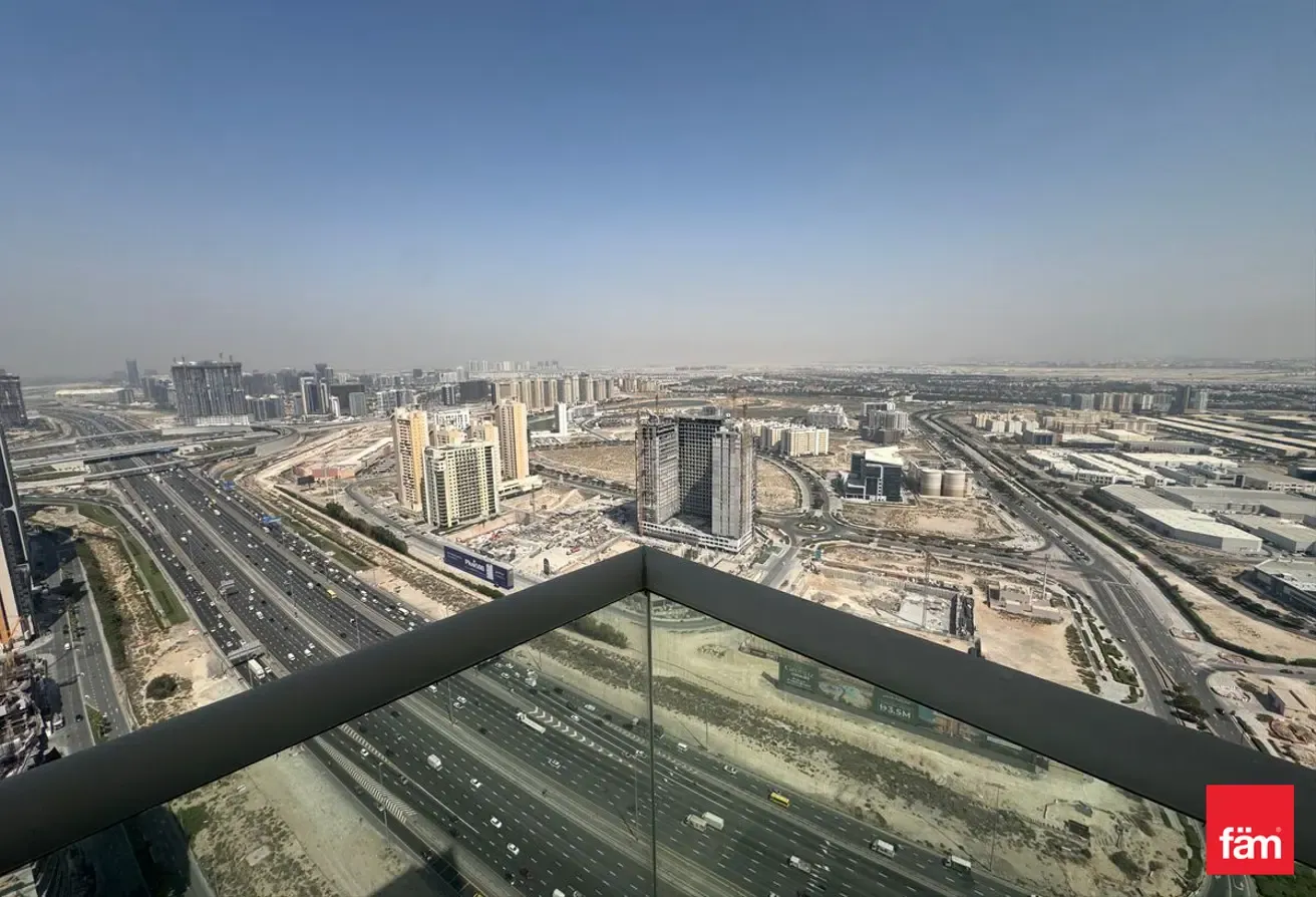 Furnished Studio | Skyline Views | Vacant