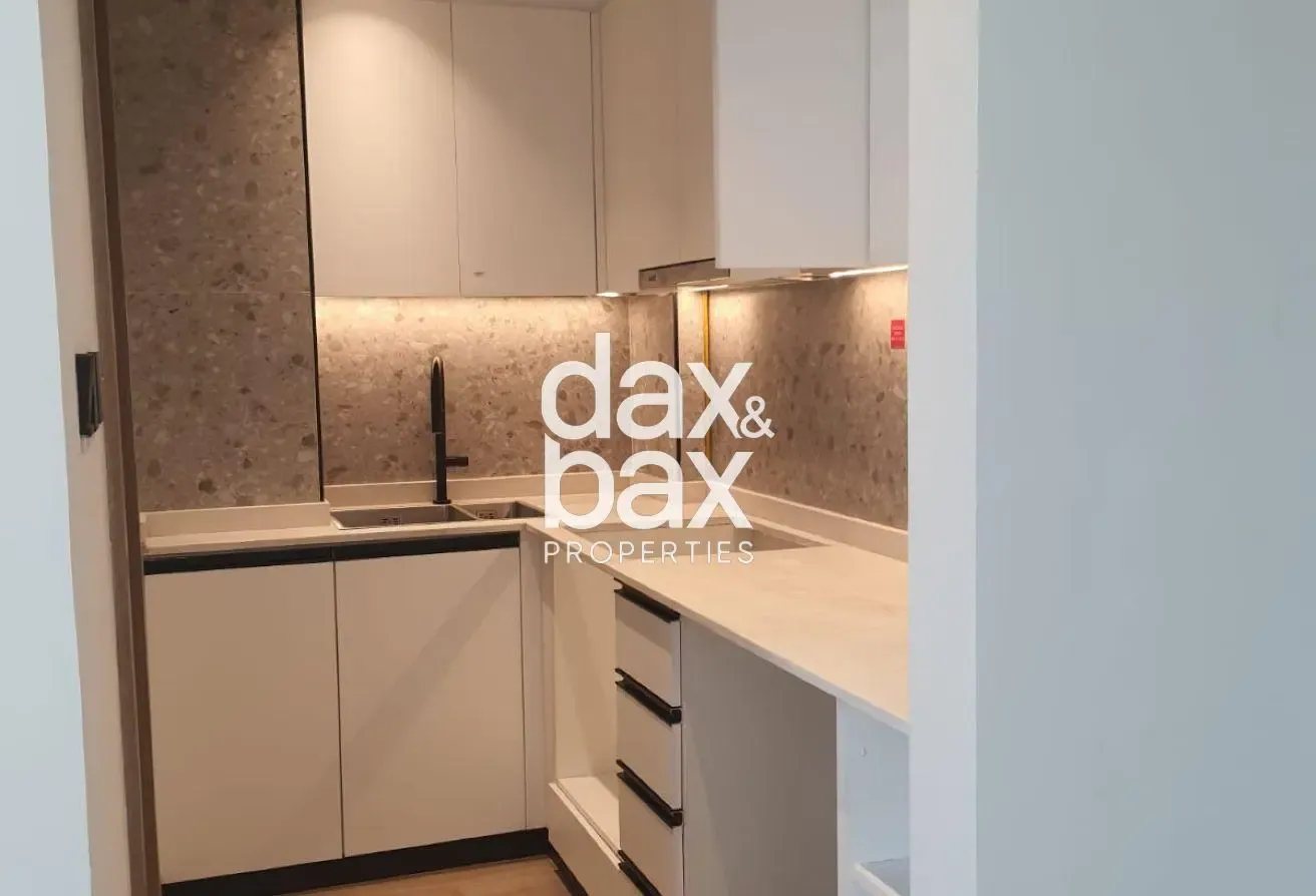 Modern Studio | Downtown City View | Multiple Unit