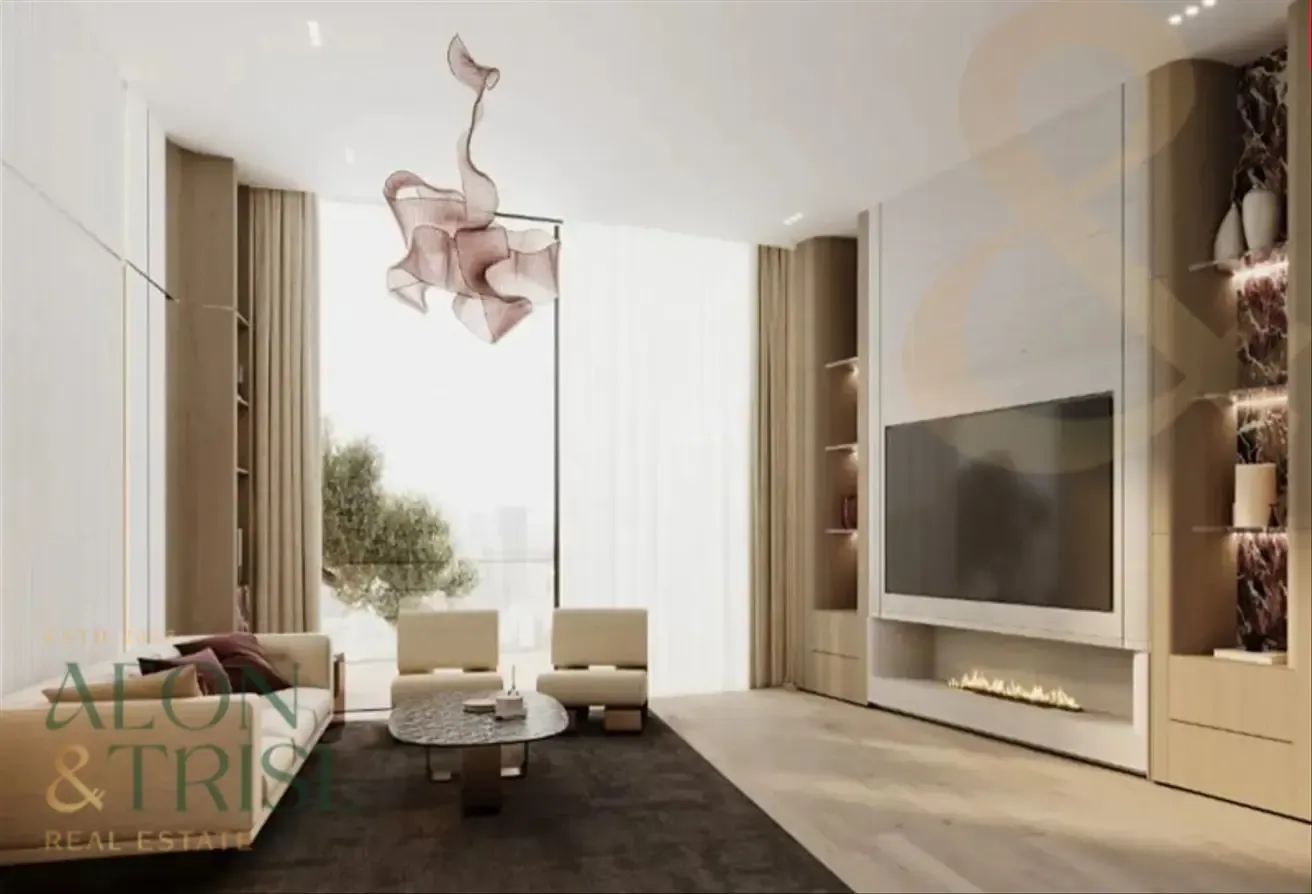 Studio | Selling on OP | Good Layout