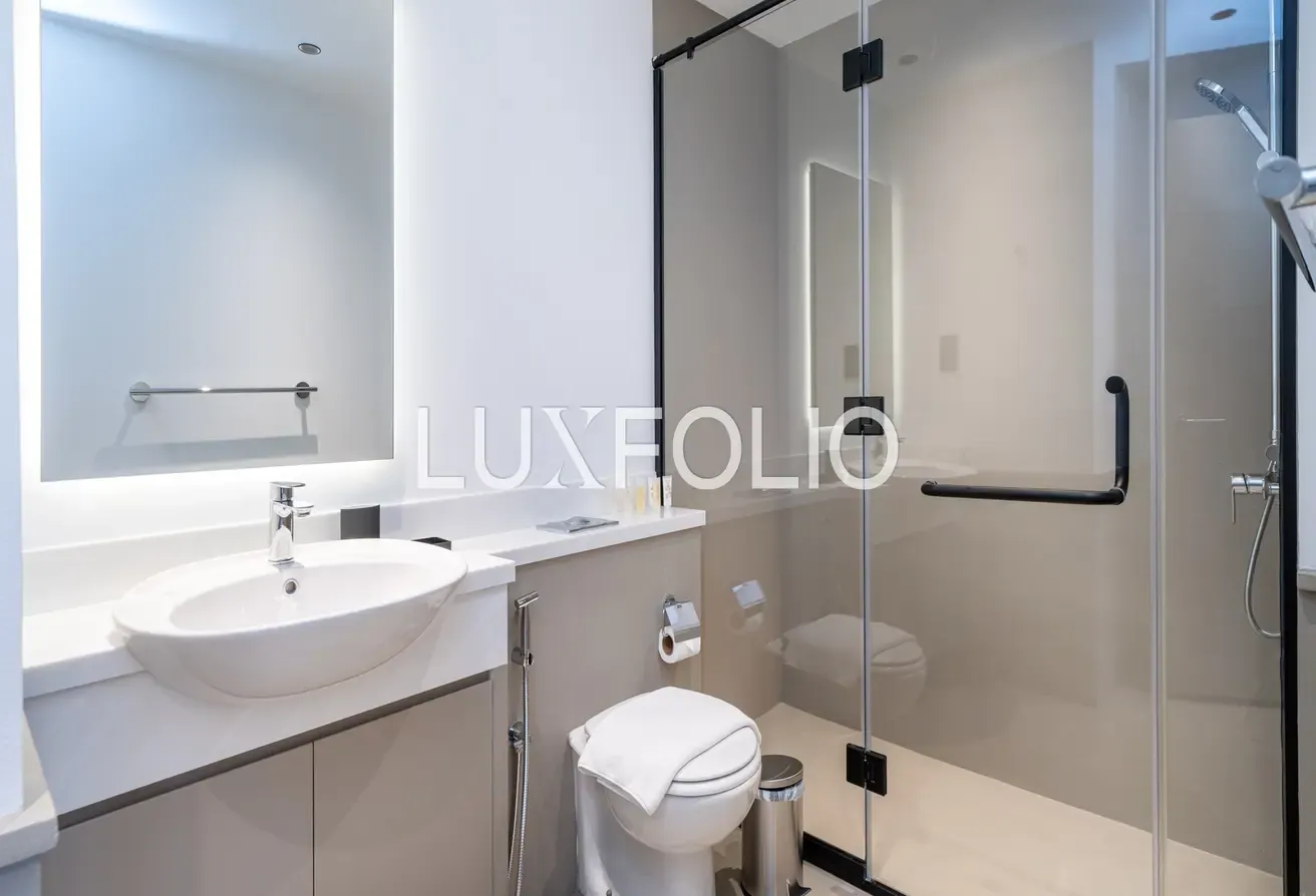 Vacant On Transfer | Fully Upgraded | Burj Khalifa View