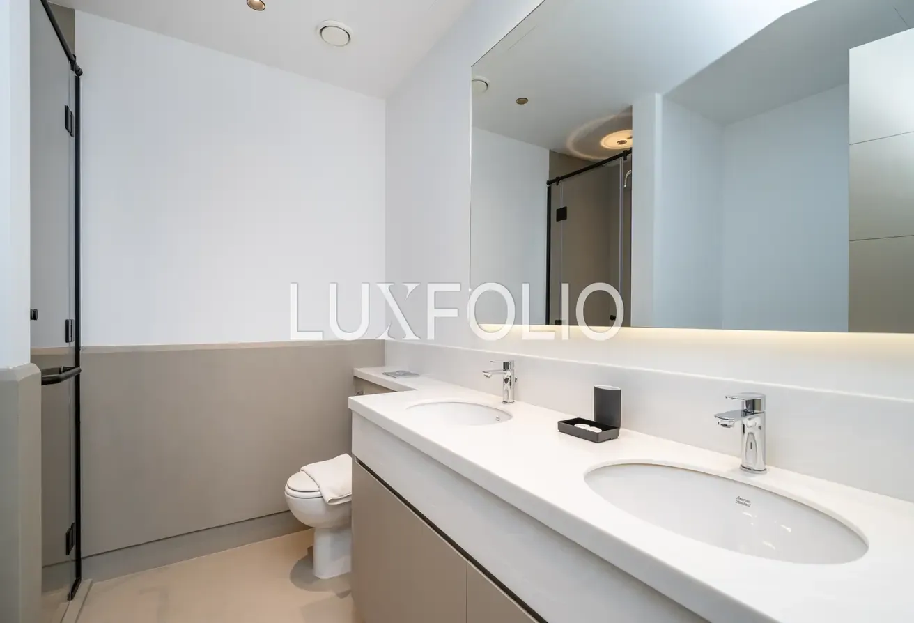 Vacant On Transfer | Fully Upgraded | Burj Khalifa View