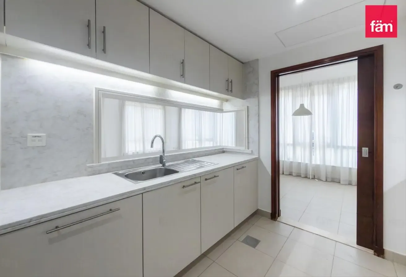 Biggest layout |closed kitchen |partial burj view