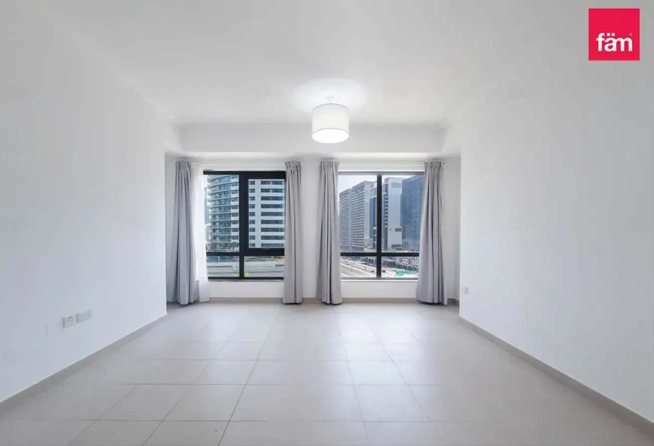 Biggest layout |closed kitchen |partial burj view