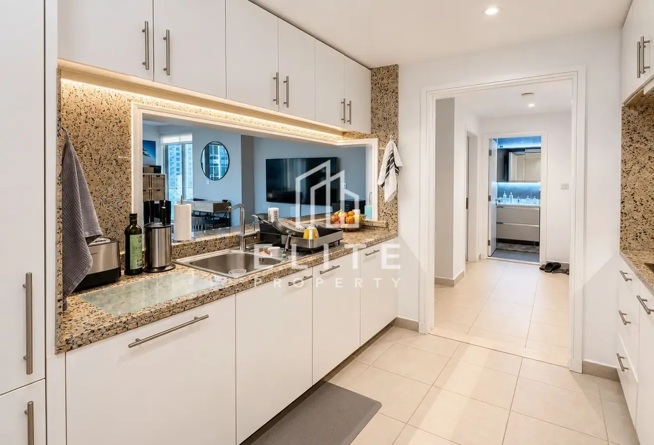 Upgraded 1 BR | High Floor | Large Layout