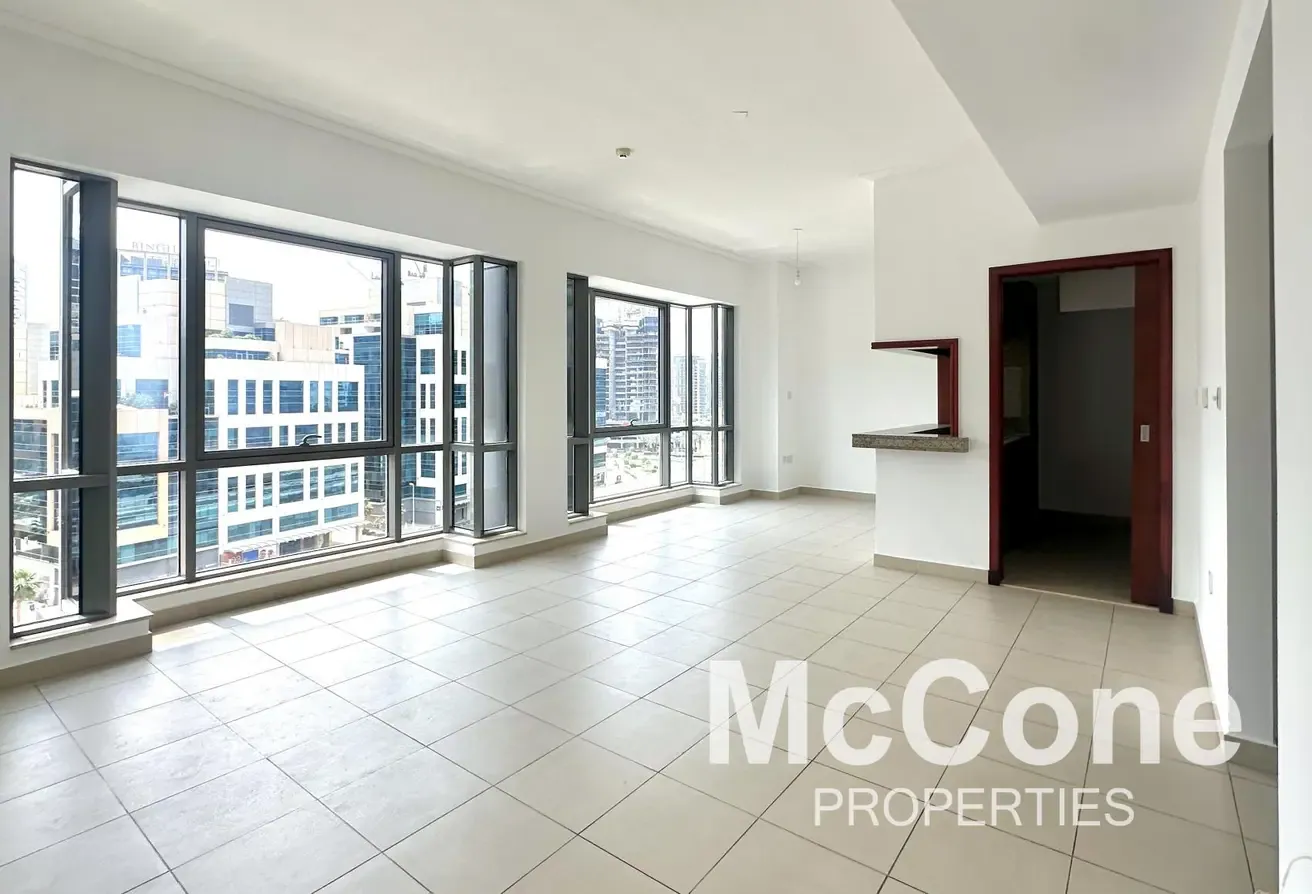 High Floor | Vacant | Spacious