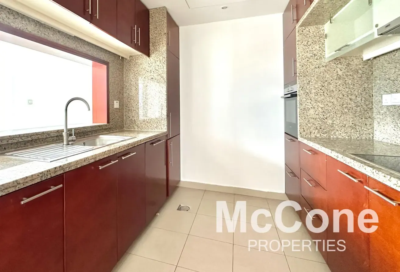 High Floor | Vacant | Spacious