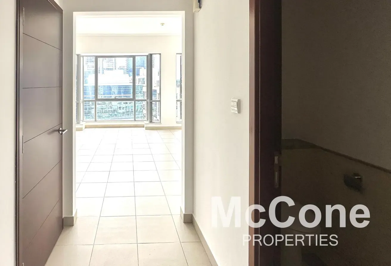 High Floor | Vacant | Spacious